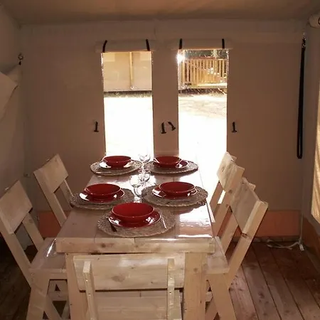 Camping Les Silhols Campsite Lagorce (Ardeche)